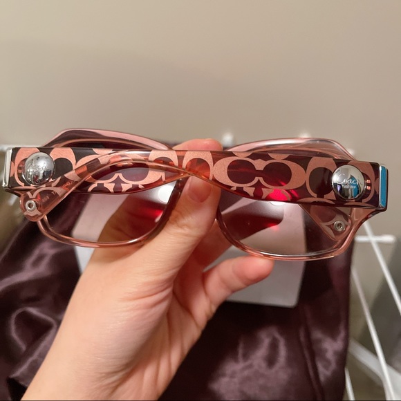 Coach Sunglasses 🕶 - Picture 3 of 4